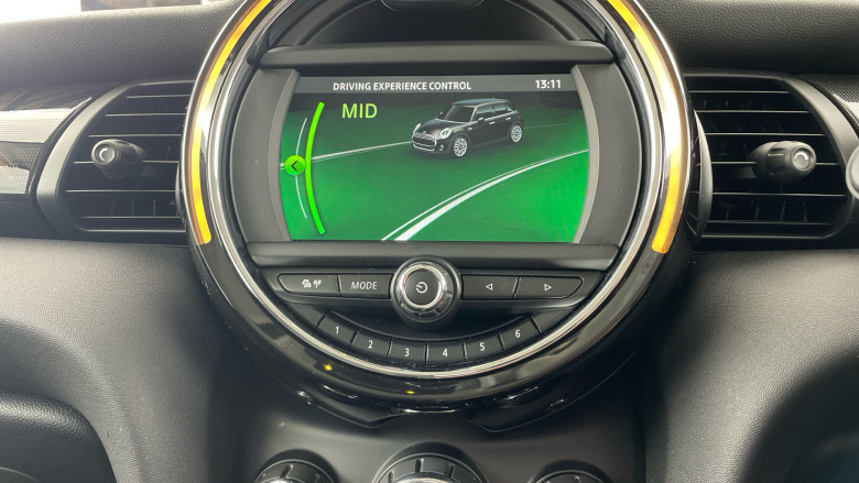 MINI Hatchback 1.5 Cooper II 5dr Petrol Hatchback